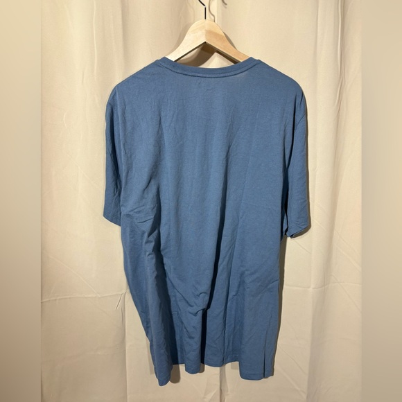 NWT Old Navy Men’s Graphic Pocket Tee - Picture 5 of 6